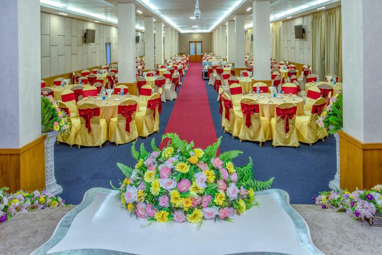 โรงแรมหง่วย มอ มะละแหม่ง ภายนอก รูปภาพ